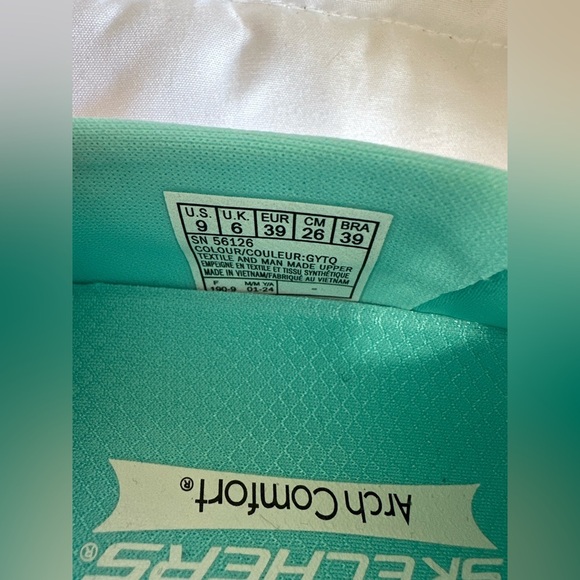 Like new Skechers Ladies Arch Comfort Slip On Walking Shoes Sz 9 - Picture 4 of 5